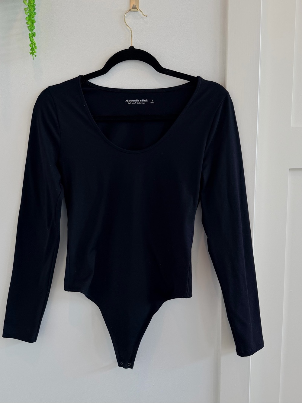Abercrombie & Fitch Black Scoop-Neck Long Sleeve Bodysuit